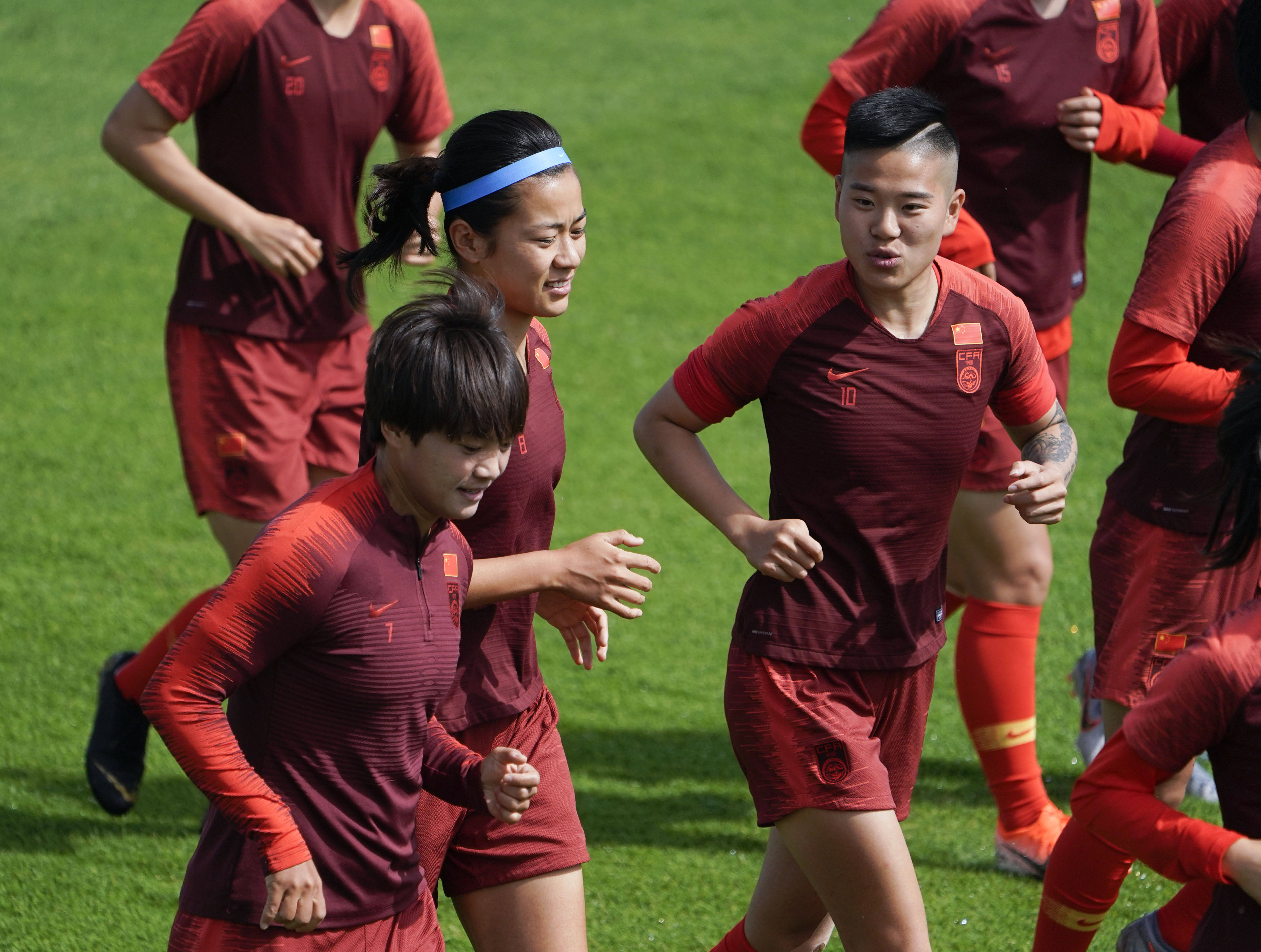 中国女足备战世界杯精神气质出众